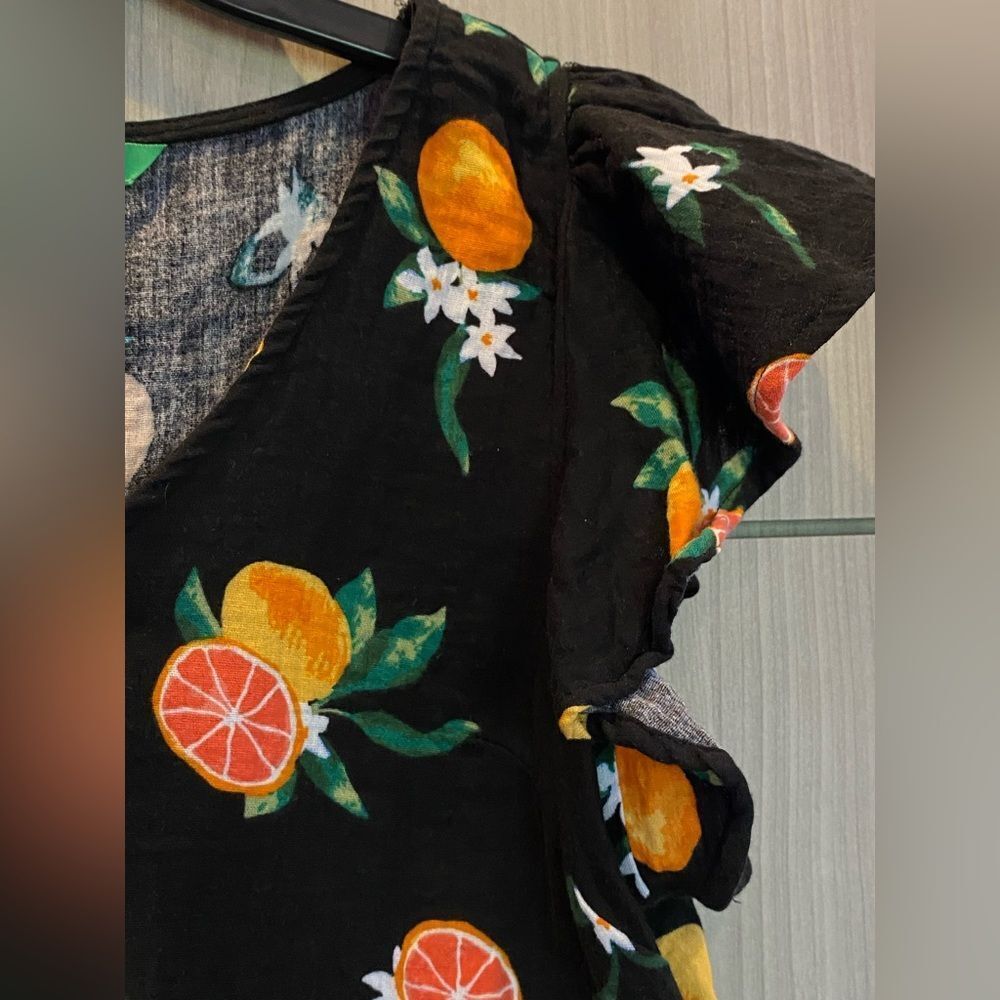 dip Blouse V-Neck Ruffle Sleeve Whimsical Citrus Colorful 100% Cotton Top - Picture 2 of 5